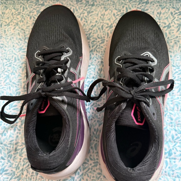 ASICS Women's Gel-Kayano 30 Running Shoe - Picture 8 of 9